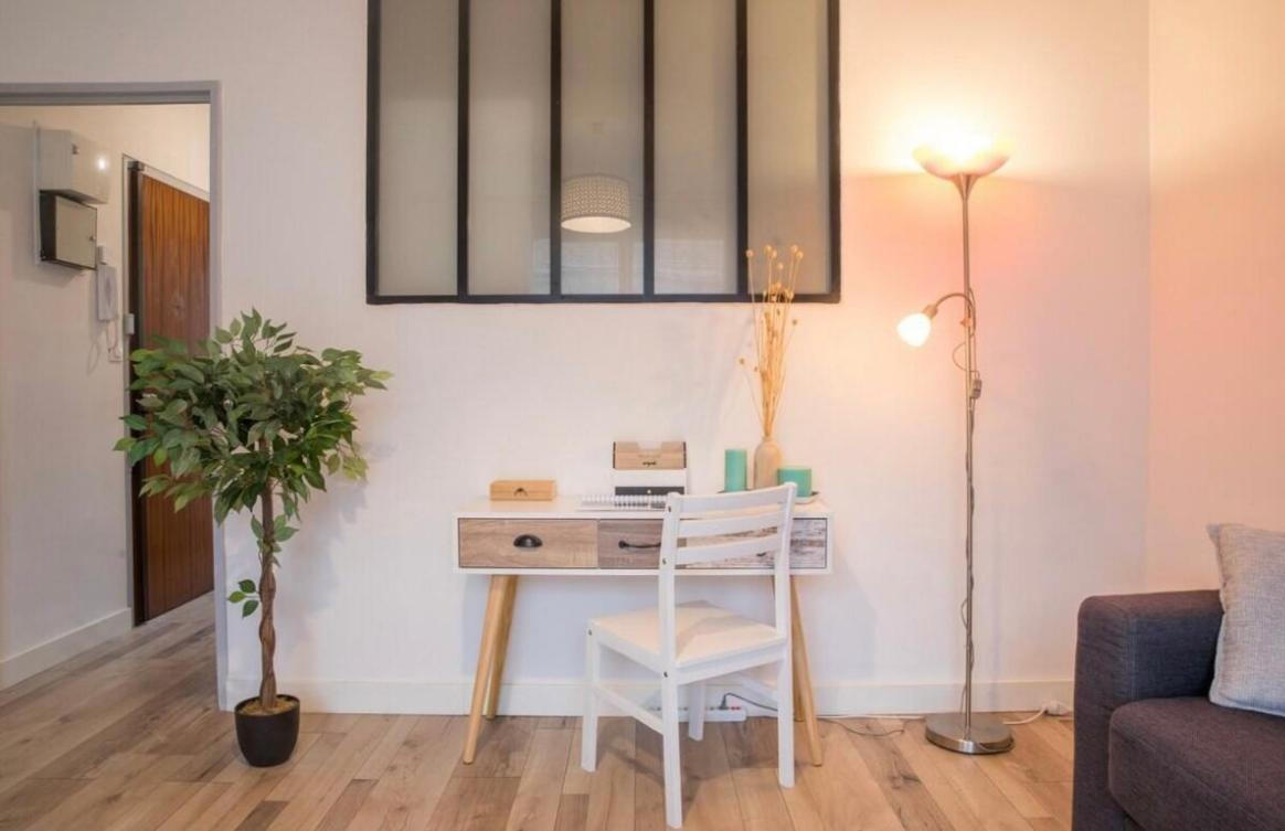 Charmant Appartement T1 Macon Exterior photo